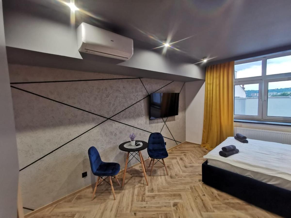 Loft House Apartments แชมิตช์ ภายนอก รูปภาพ