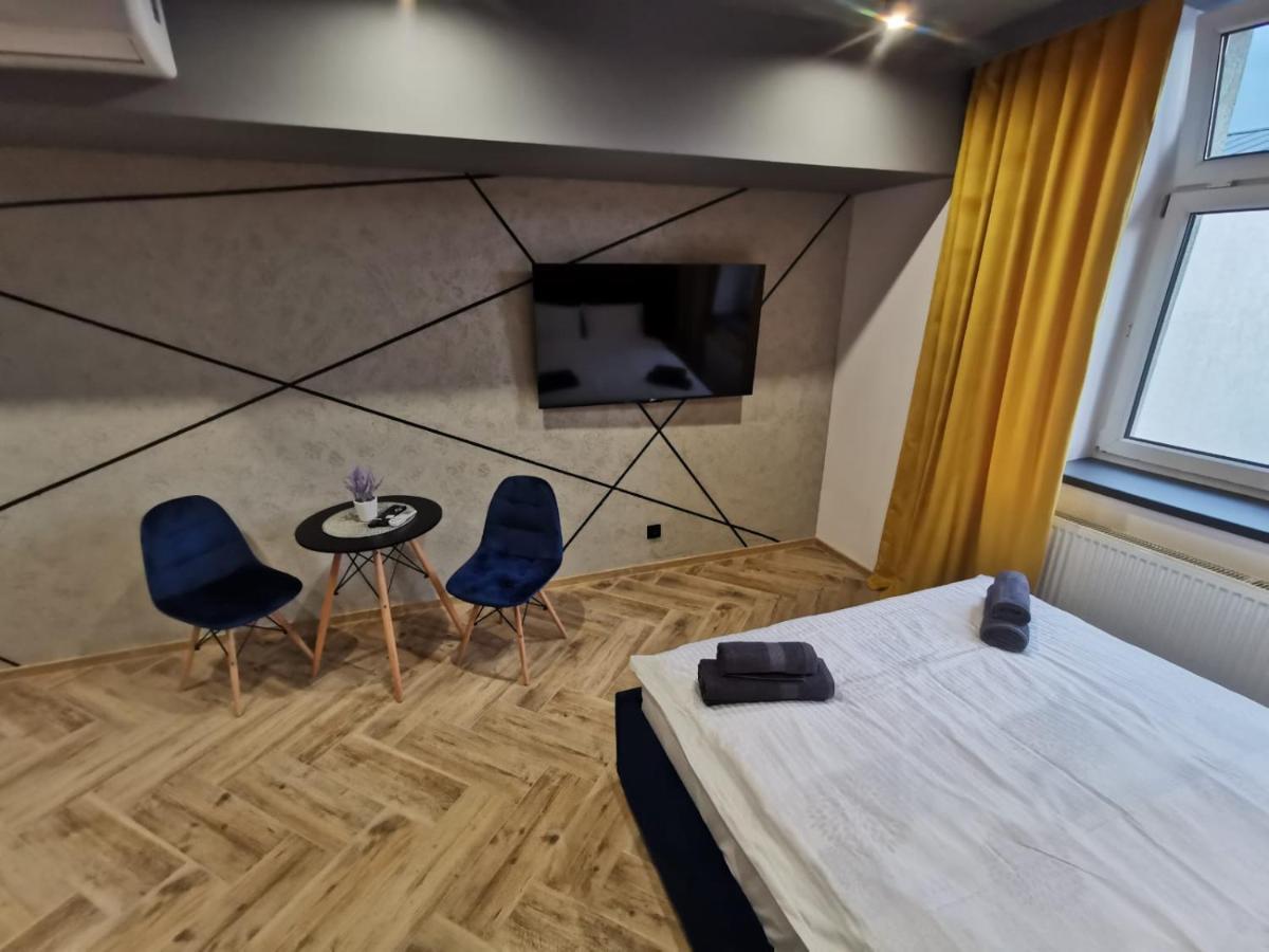 Loft House Apartments แชมิตช์ ภายนอก รูปภาพ