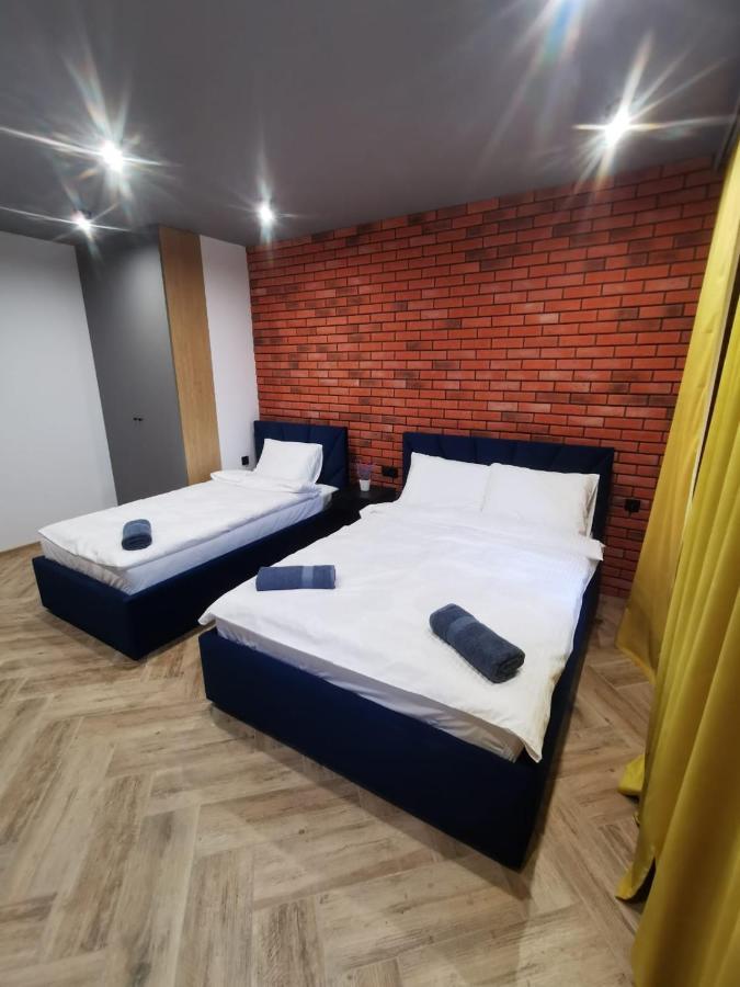 Loft House Apartments แชมิตช์ ภายนอก รูปภาพ